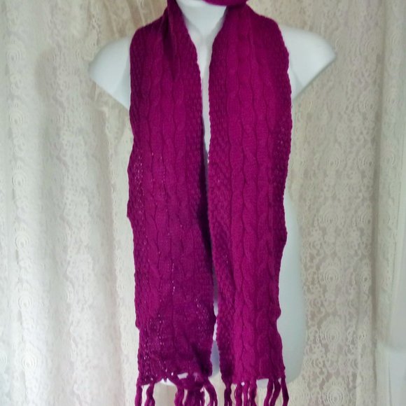 Knitted Scarf Beret Cap Set Magenta NWOT - Picture 2 of 4